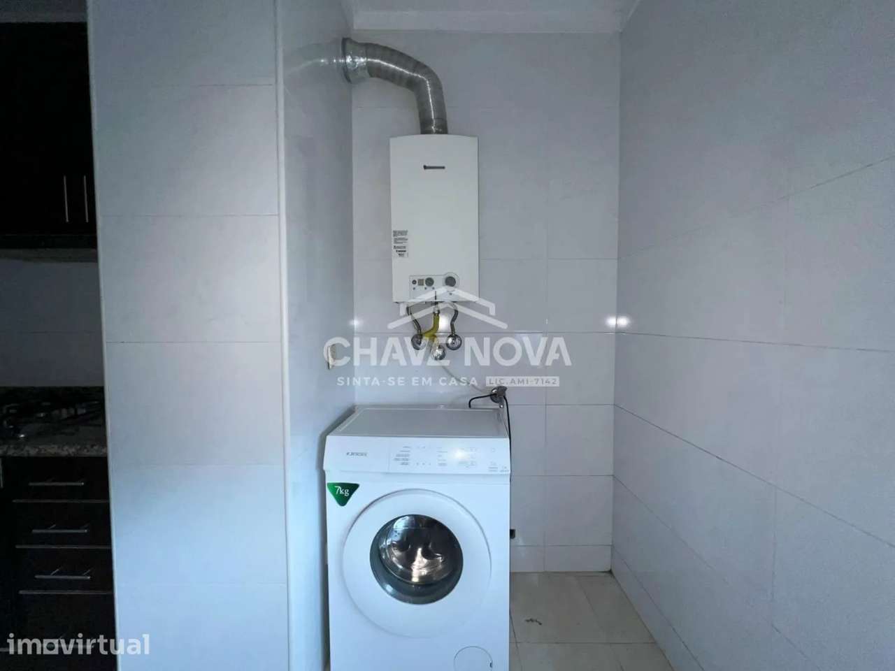Apartamento T3 c/ Lugar de Garagem em Canelas (Edifício Prestige) - Grande imagem: 5/27