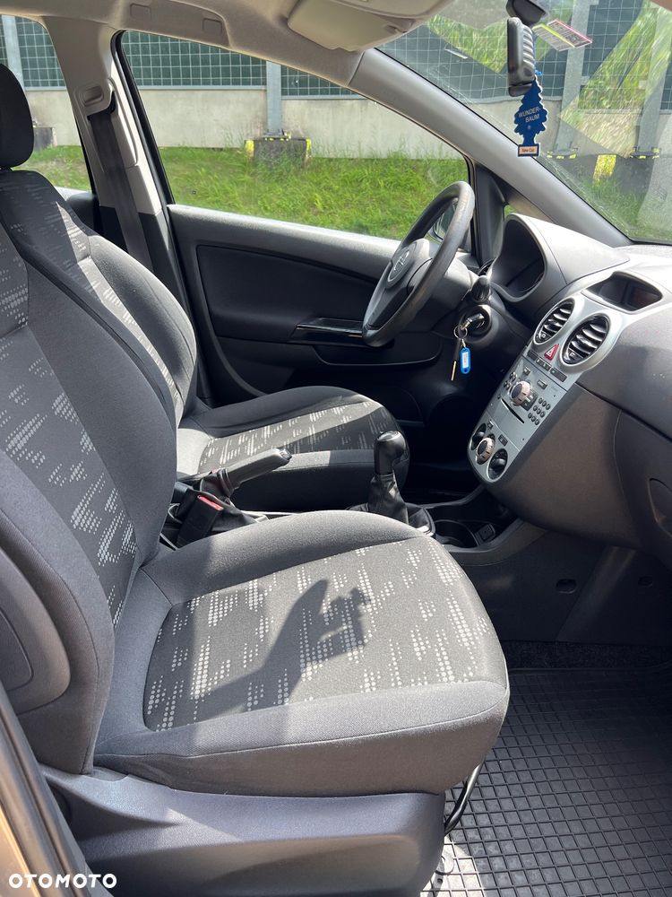 Opel Corsa 1.2 16V Enjoy - 8