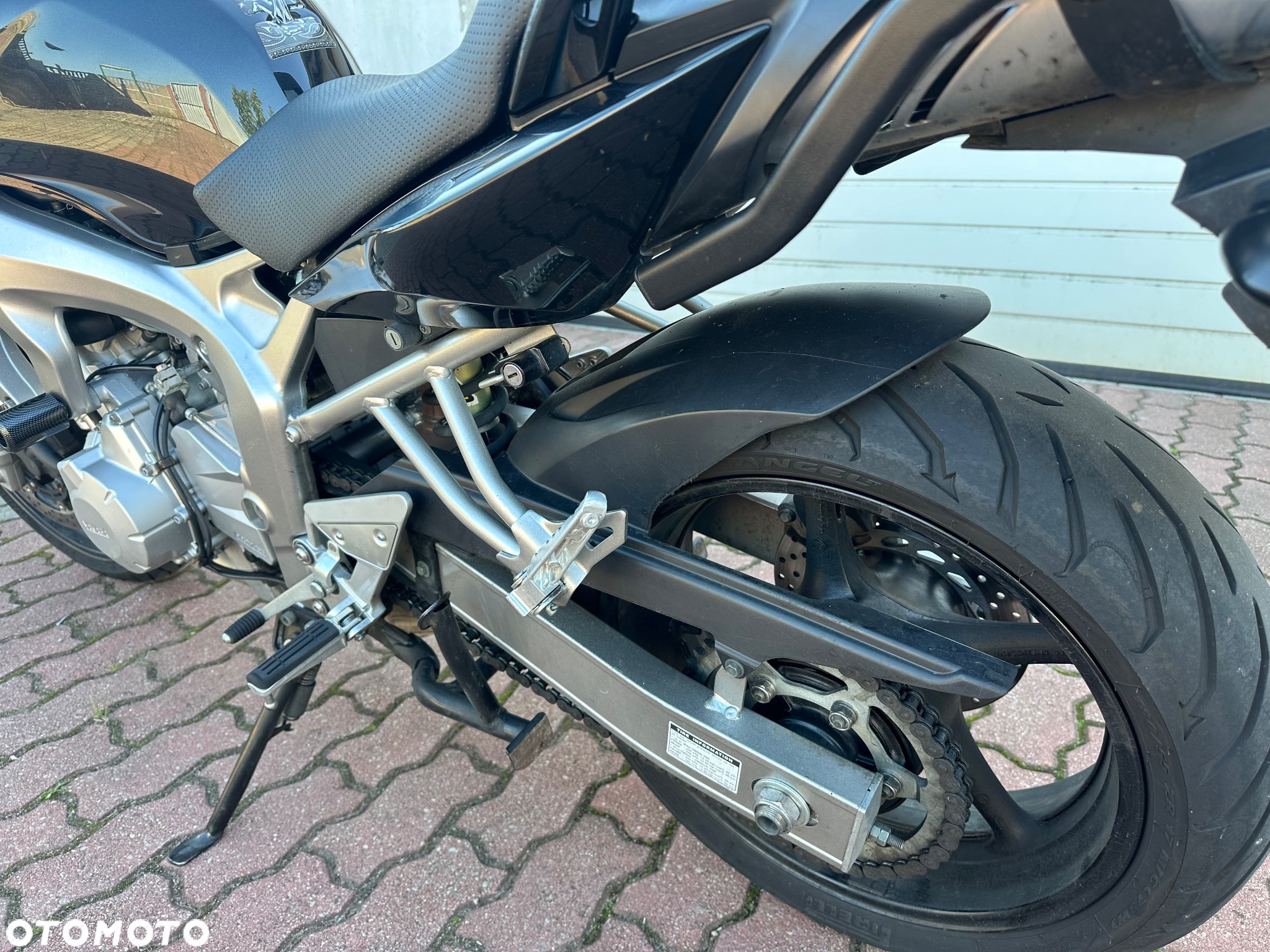 Yamaha FZ6 - 17