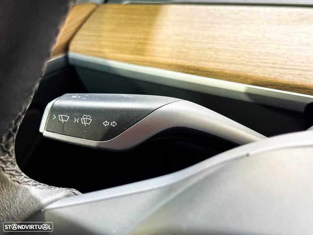 Tesla Model Y Performance Dual Motor AWD - 43