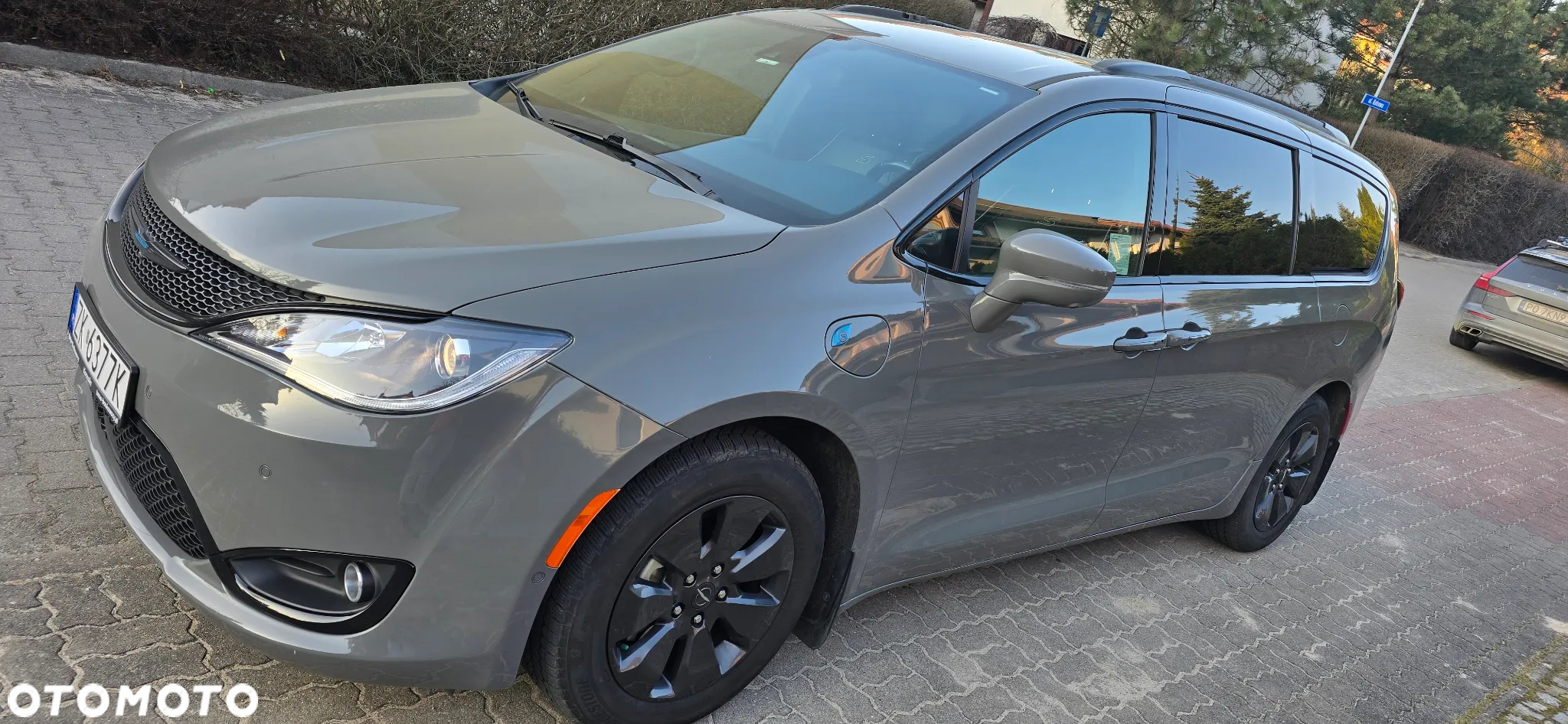 Chrysler Pacifica - 13