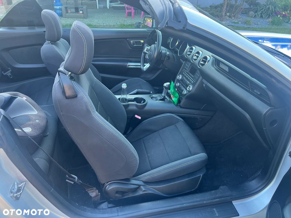 Ford Mustang 3.7 V6 - 9