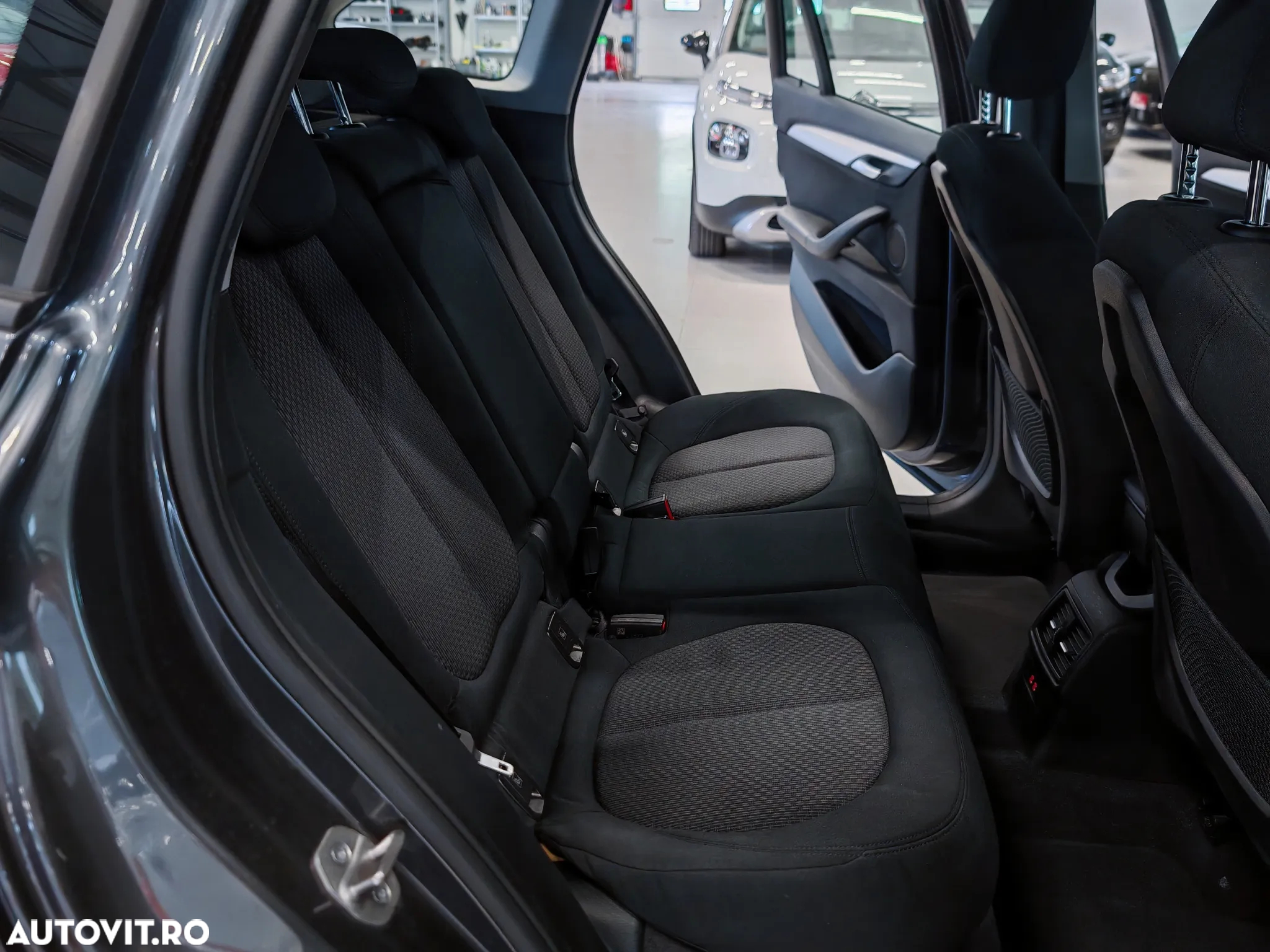 BMW X1 xDrive25e Advantage - 28