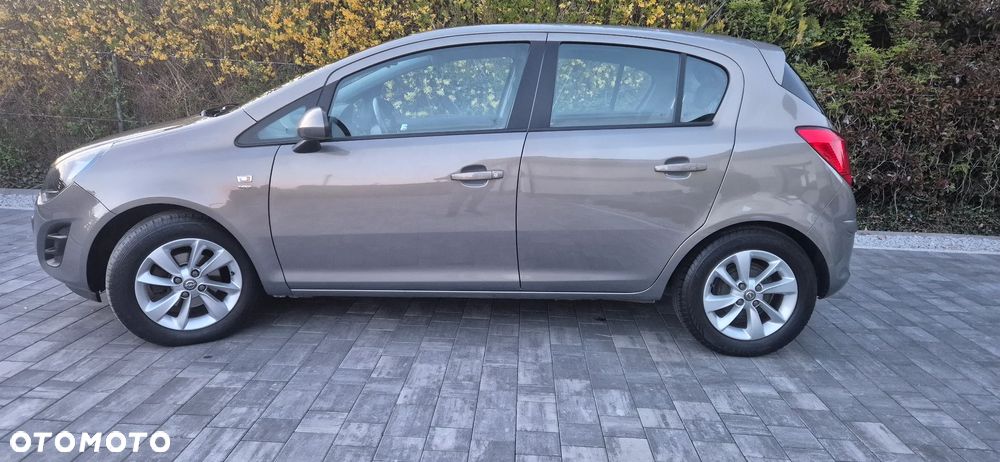 Opel Corsa 1.4 Enjoy - 9