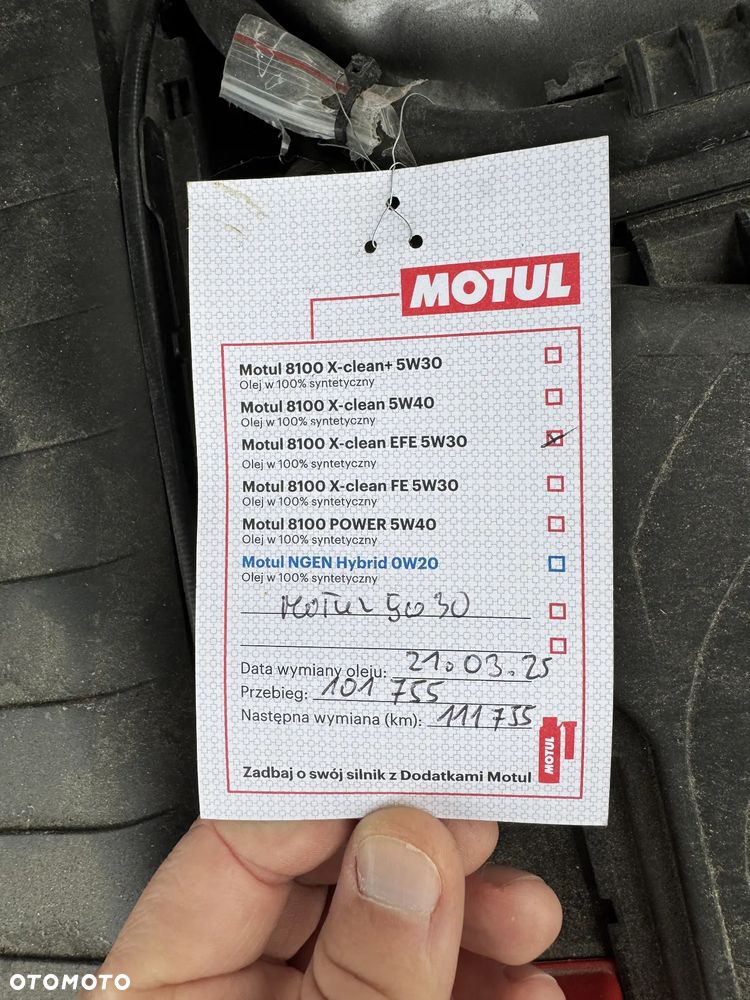 Mercedes-Benz GLA - 21