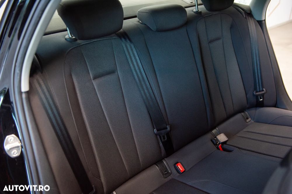 Audi A4 2.0 35 TFSI S tronic MHEV Basic - 8