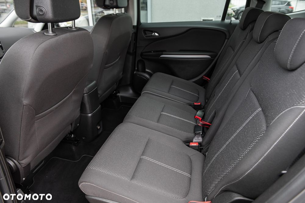 Opel Zafira - 26