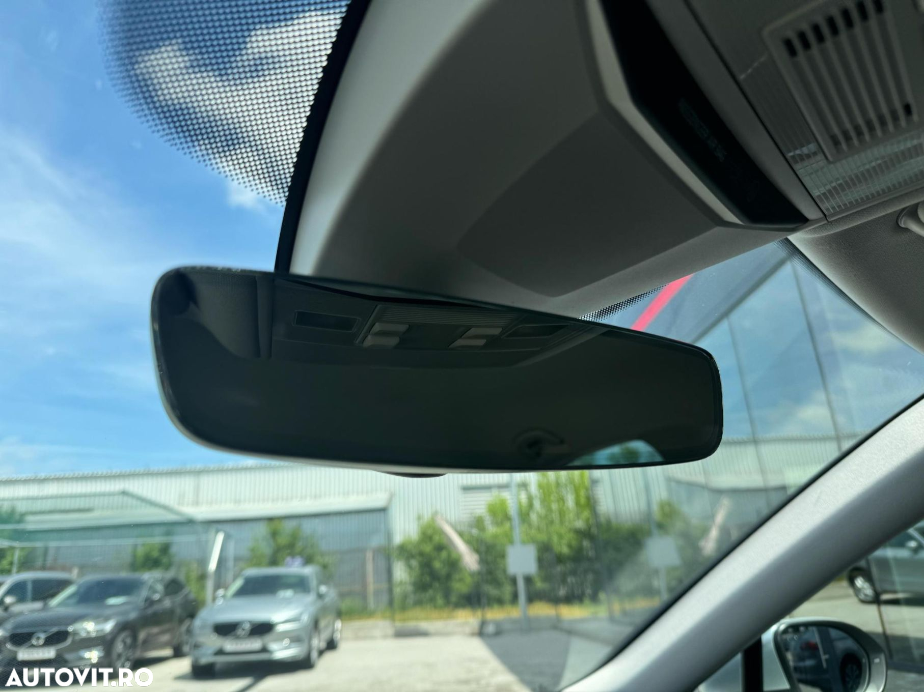 Volkswagen Passat 2.0 TDI DSG Advance - 28