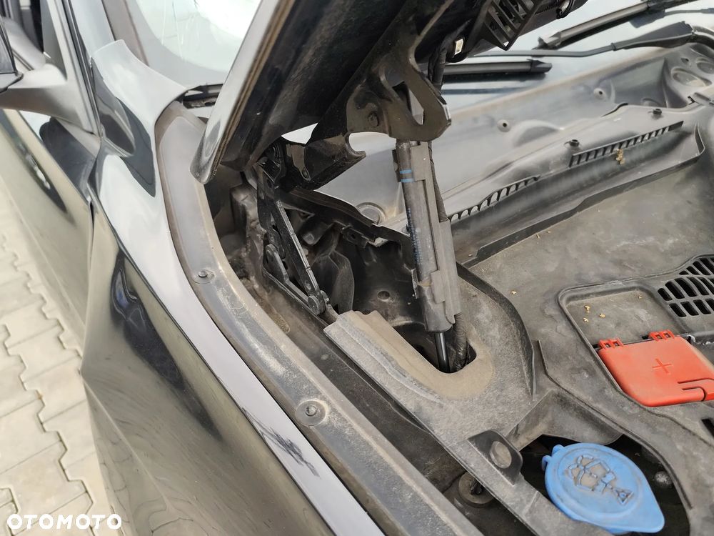 BMW Seria 3 318d - 16