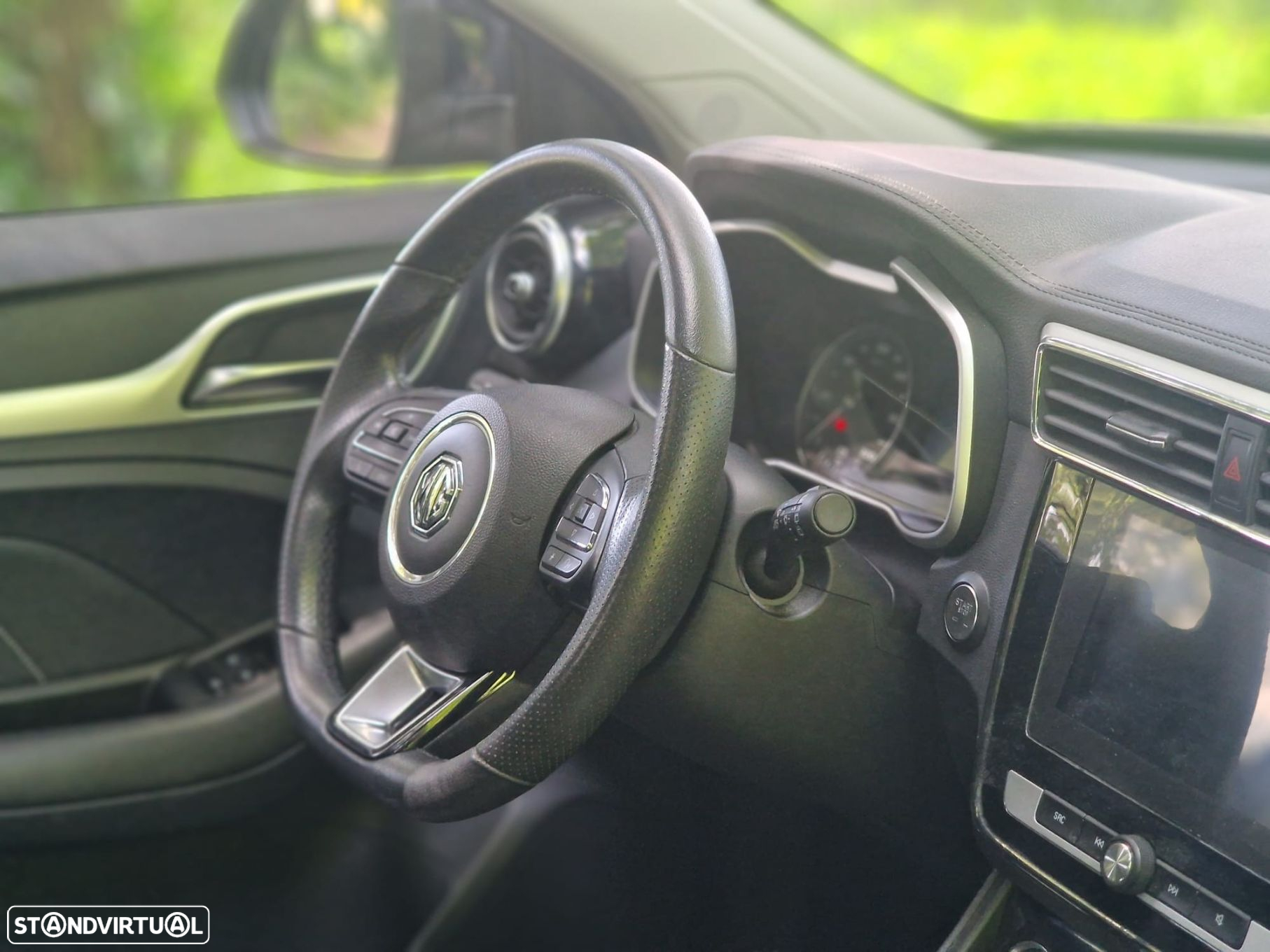 MG ZS EV 44.5 kWh Luxury - 54