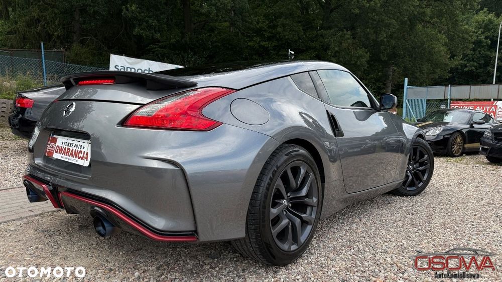 Nissan 370 Z - 12