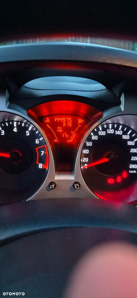 Nissan Juke 1.6 Visia - 11