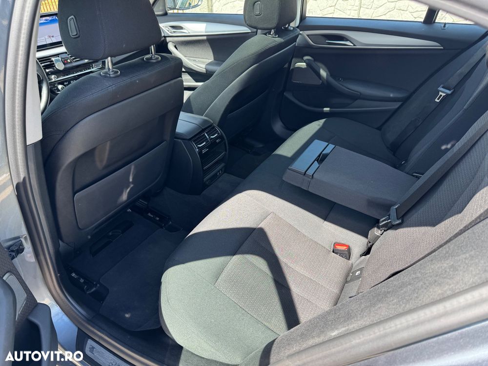 BMW Seria 5 520d Aut. - 12