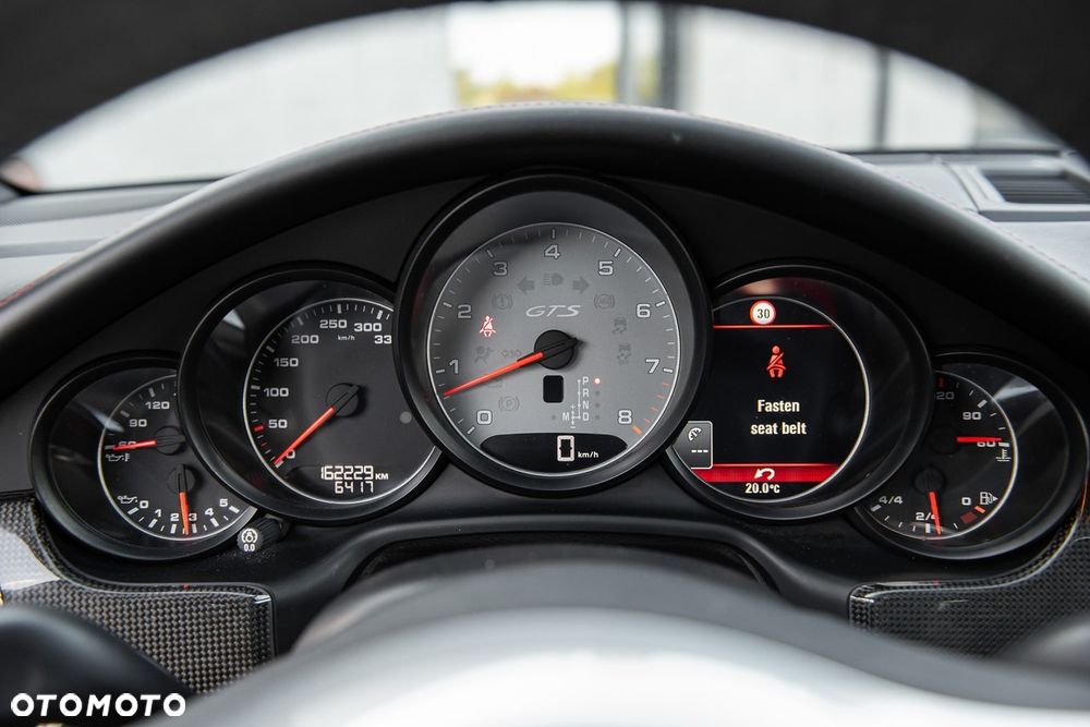 Porsche Panamera GTS PDK - 26