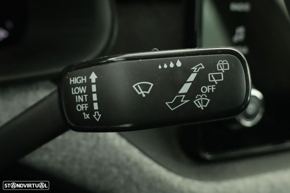 Skoda Kamiq 1.0 TSI DSG - 17