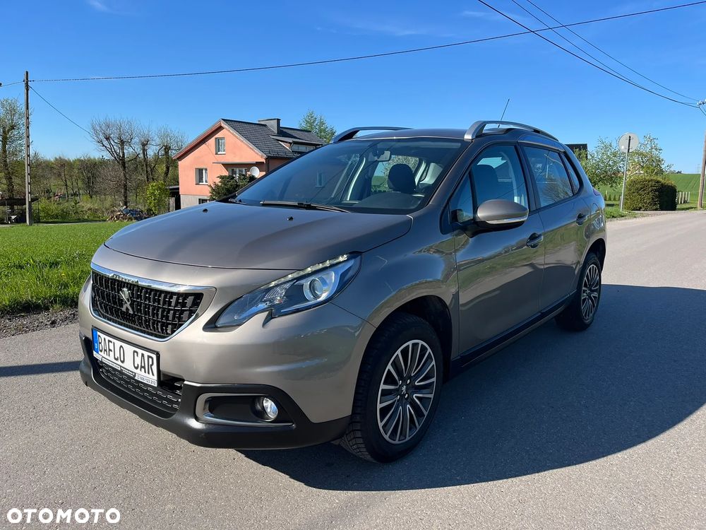 Peugeot 2008 1.2 Pure Tech GPF Style S&S EAT6 - 1