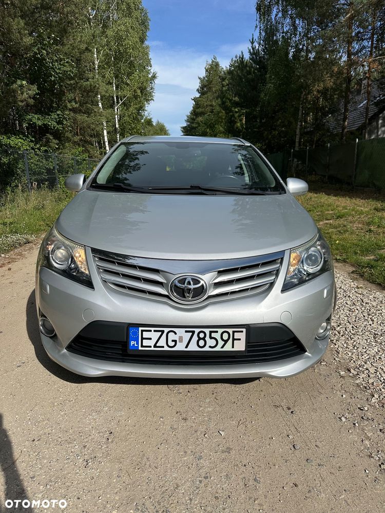 Toyota Avensis 1.8 Executive - 2