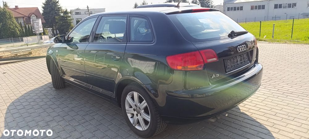 Audi A3 Sportback - 4