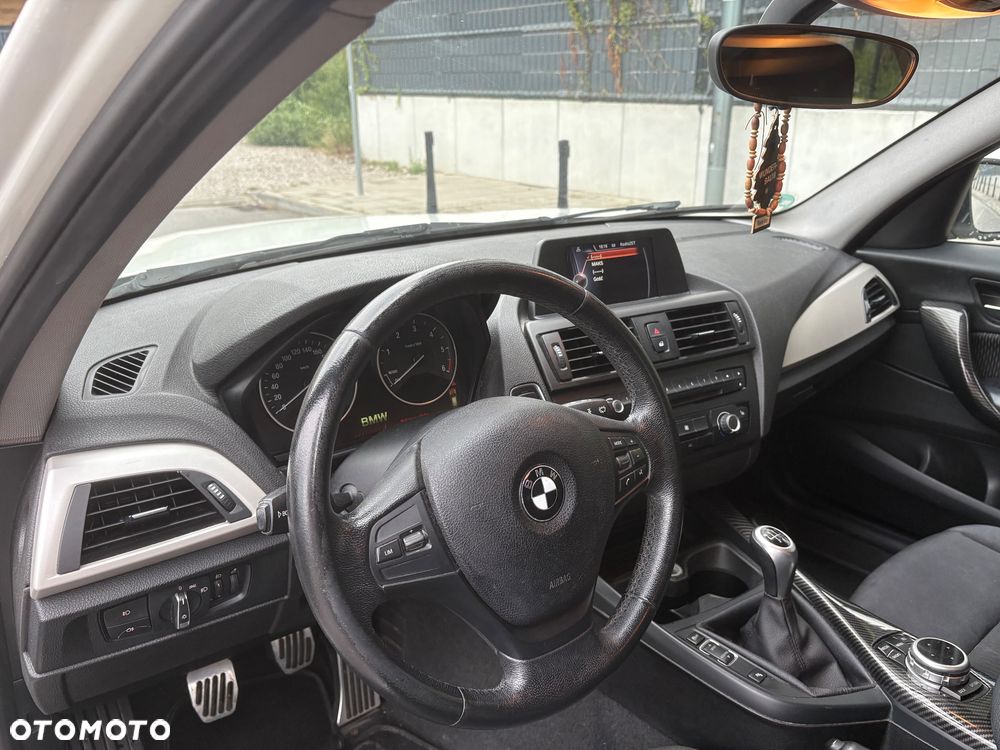 BMW Seria 1 116d Sport Line - 20