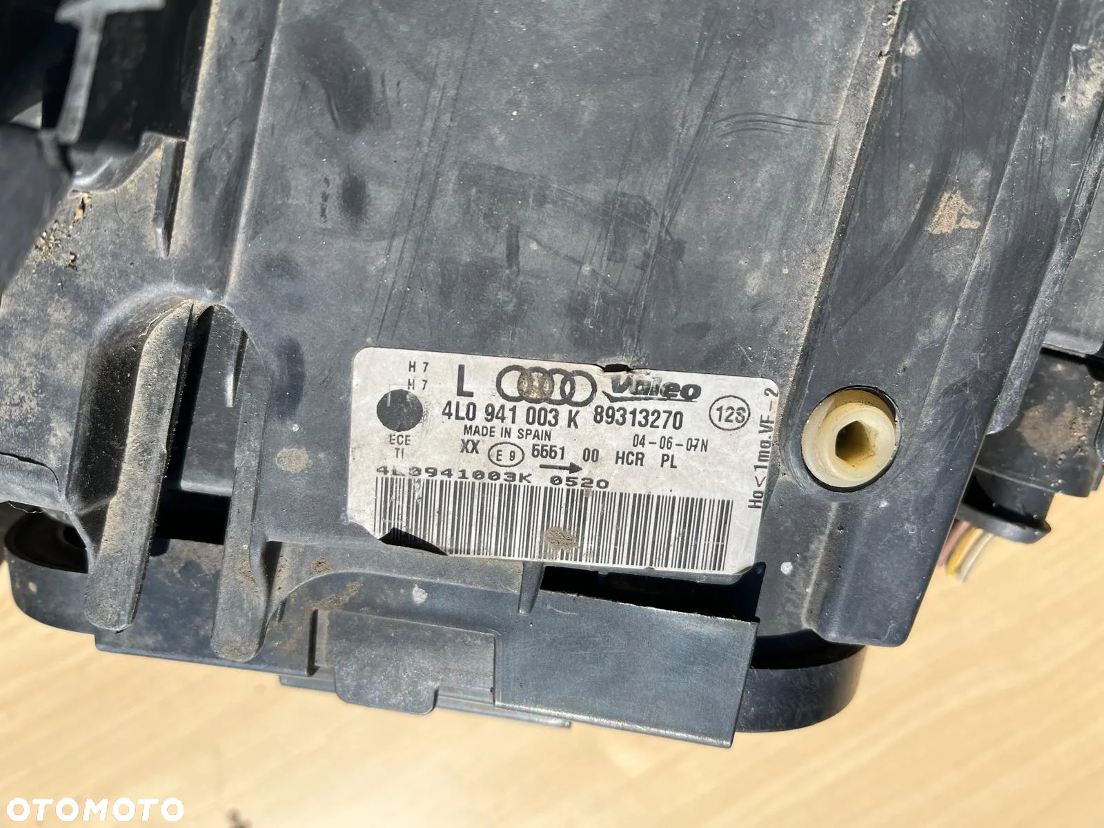 Lampa przednia lewa 4LO941003K Audi Q7 - 3