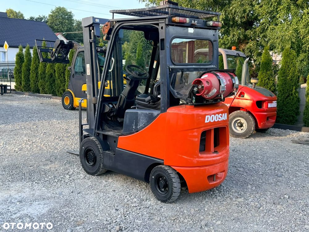 Doosan G20 - 5