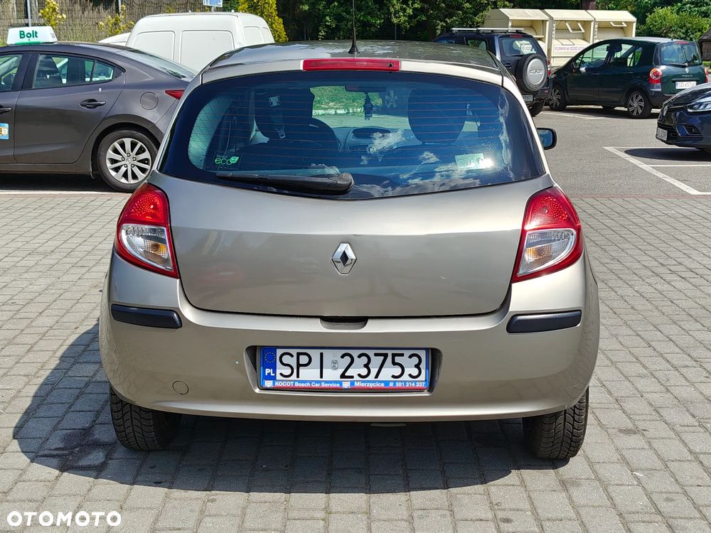 Renault Thalia 1.5 dCi Alize - 9