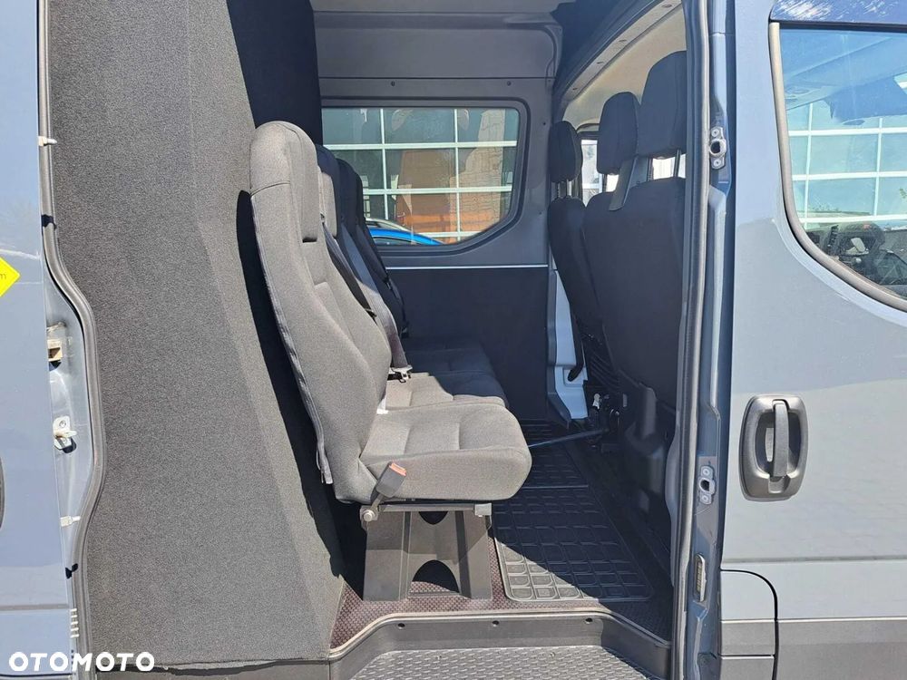 Iveco 35S18 Automat 7 miejsc Hak - 19
