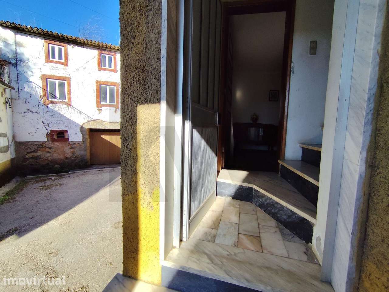 Moradia T4 | Garagem e Terreno | Ervideira, Vila Nova de Poiares - Grande imagem: 5/39