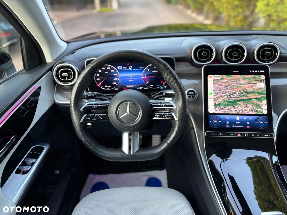 Mercedes-Benz GLC 220 d 4Matic 9G-TRONIC AMG Line Advanced - 24