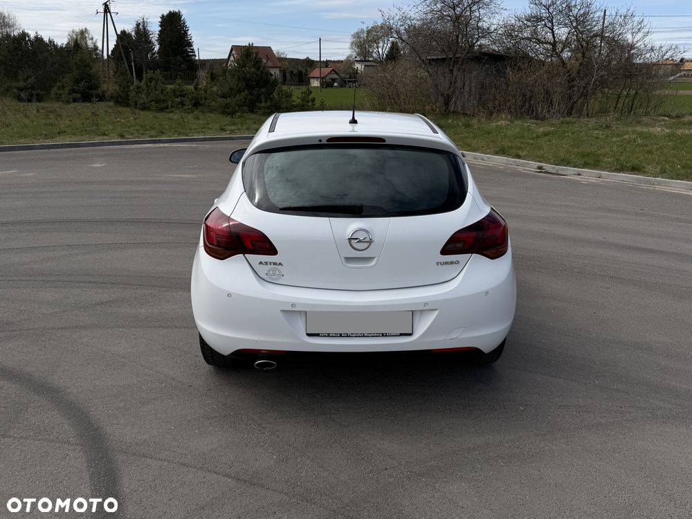 Opel Astra 1.4 T Enjoy - 4