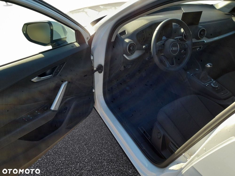 Audi Q2 30 TFSI - 11