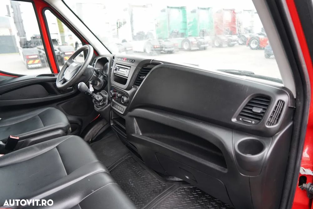 Iveco DAILY 35-130 / BASCULATOR / CU TRACȚIE DUBLA / DOUĂ TRANSPORTURI / MANUAL / 7 LOCURI / - 31