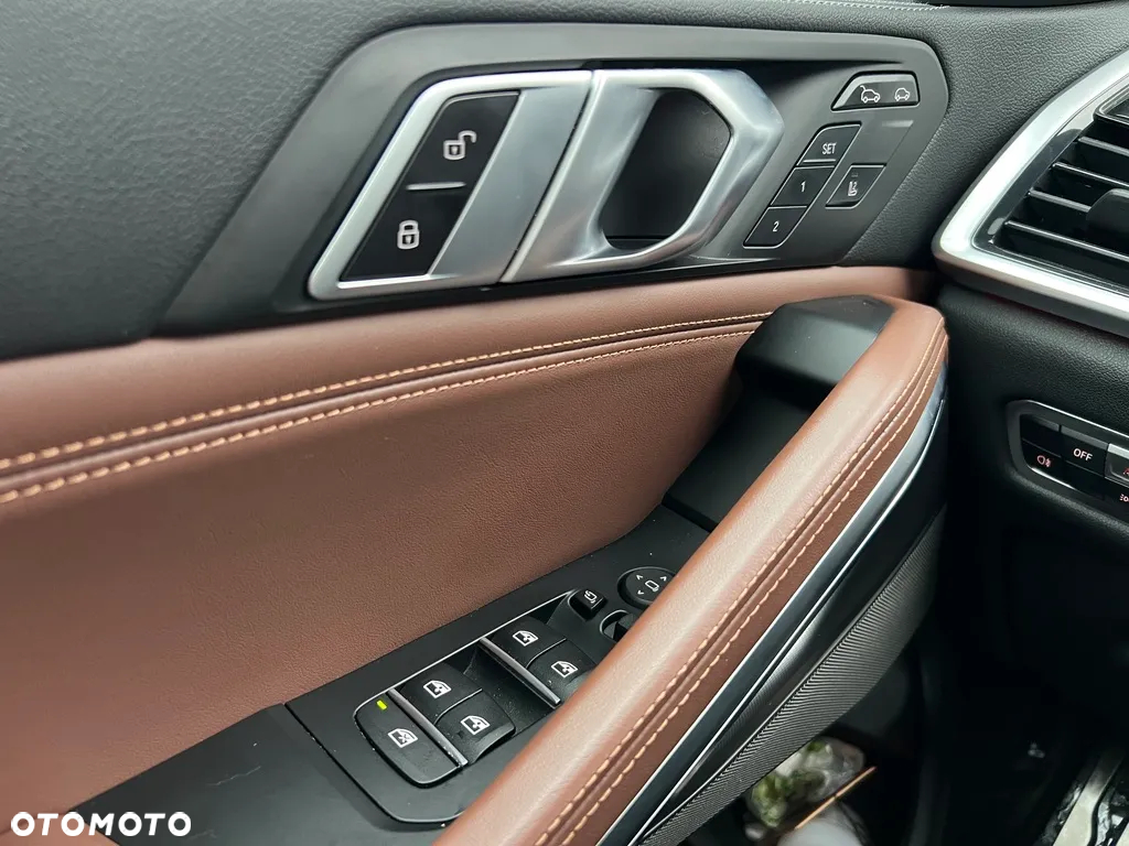 BMW X6 xDrive30d - 15