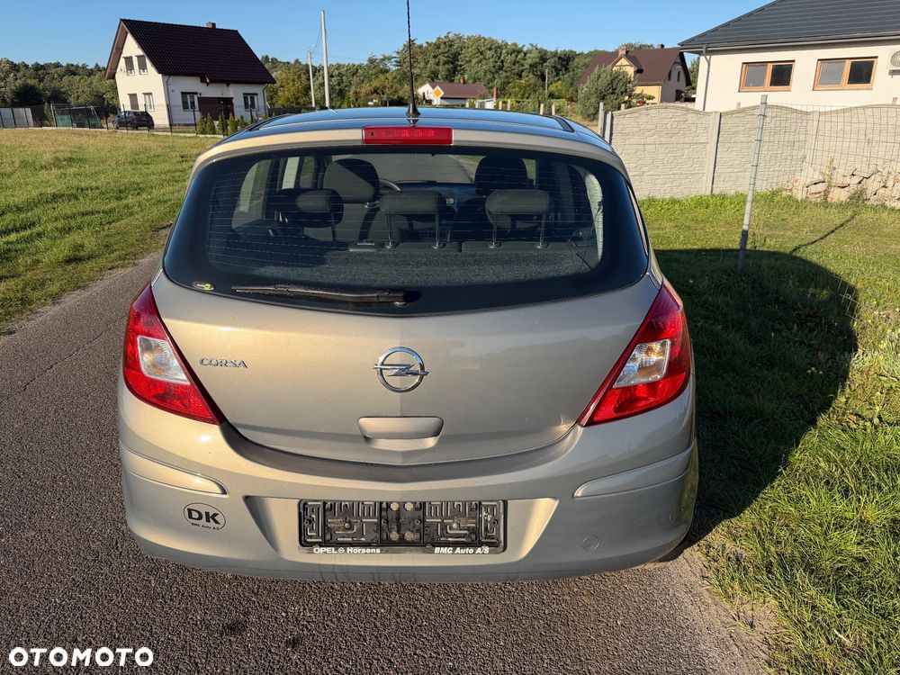 Opel Corsa 1.2 16V Enjoy - 3