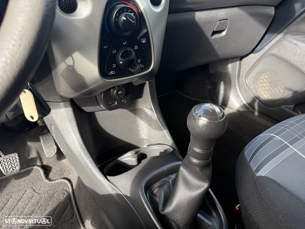 Peugeot 108 1.2 PureTech Active - 30