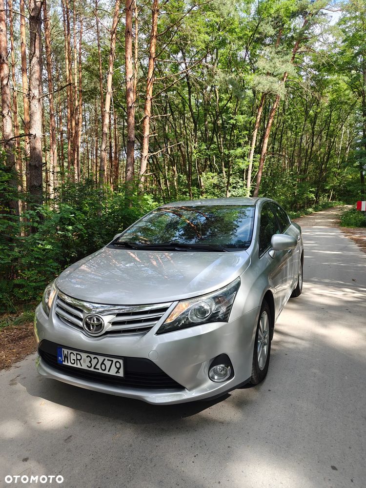 Toyota Avensis 2.0 D-4D Premium - 1