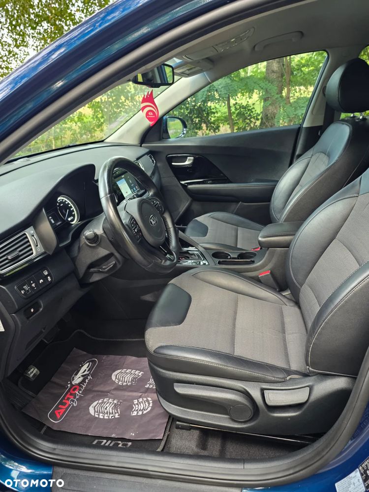 Kia Niro 1.6 GDI Hybrid L Business Line - 27