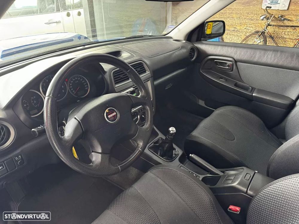 Subaru Impreza Sedan 2.0 WRX - 13