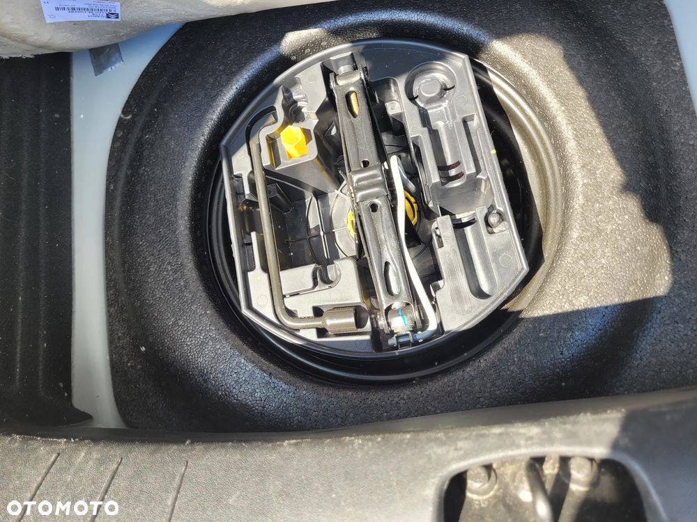 Citroën DS3 THP 155 So Paris - 24