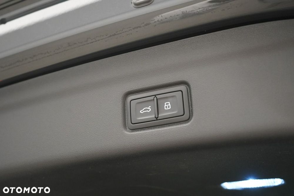 Audi Q6 Sportback e-tron - 13