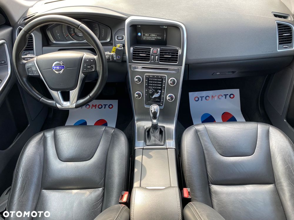 Volvo XC 60 D3 Geartronic Momentum - 14