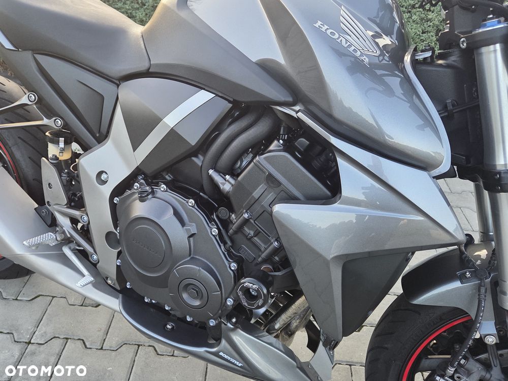 Honda CB - 18