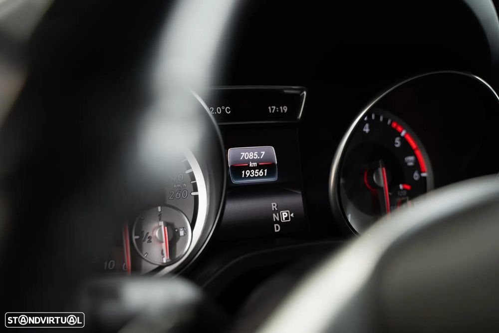 Mercedes-Benz GLA 200 - 19