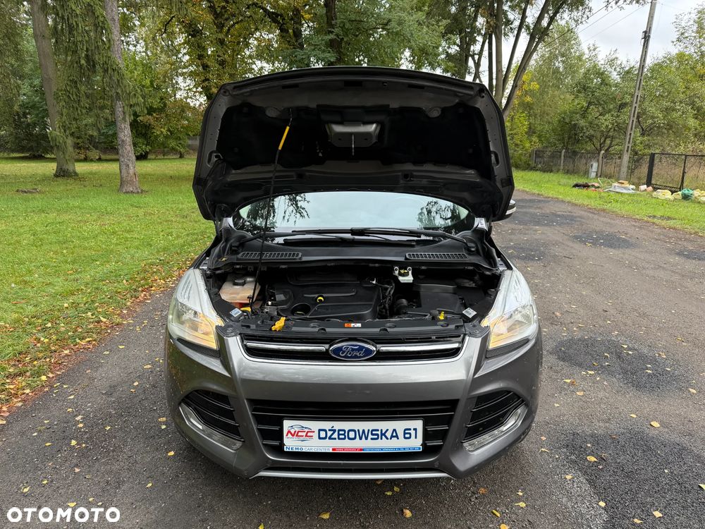 Ford Kuga 2.0 TDCi 2x4 Titanium - 37