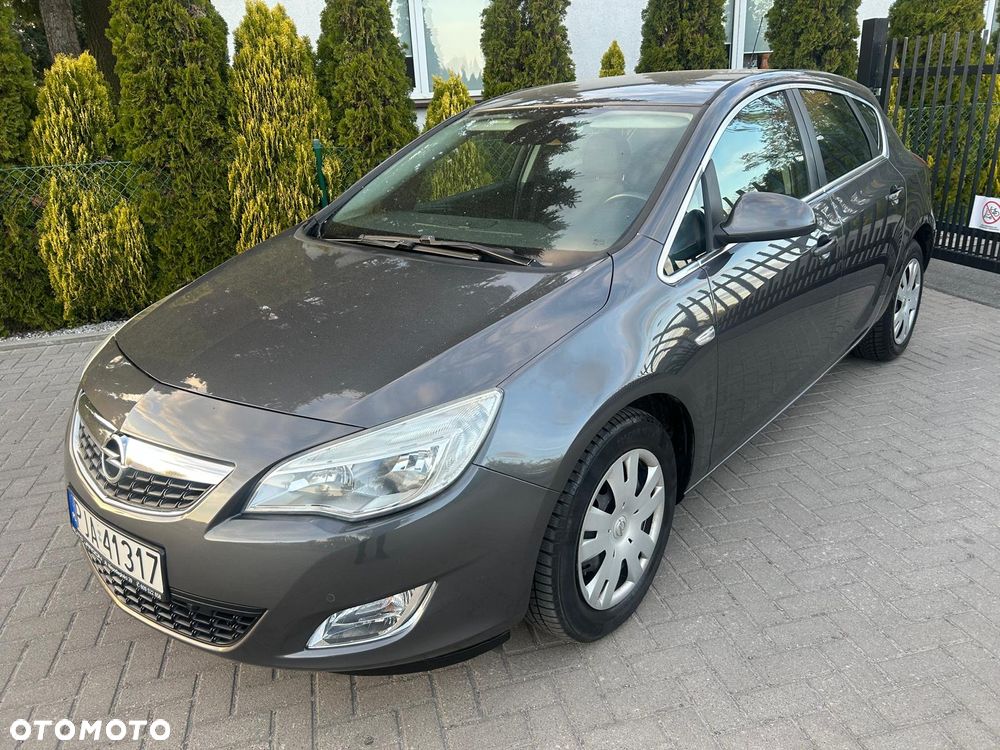 Opel Astra 1.6 Cosmo - 1