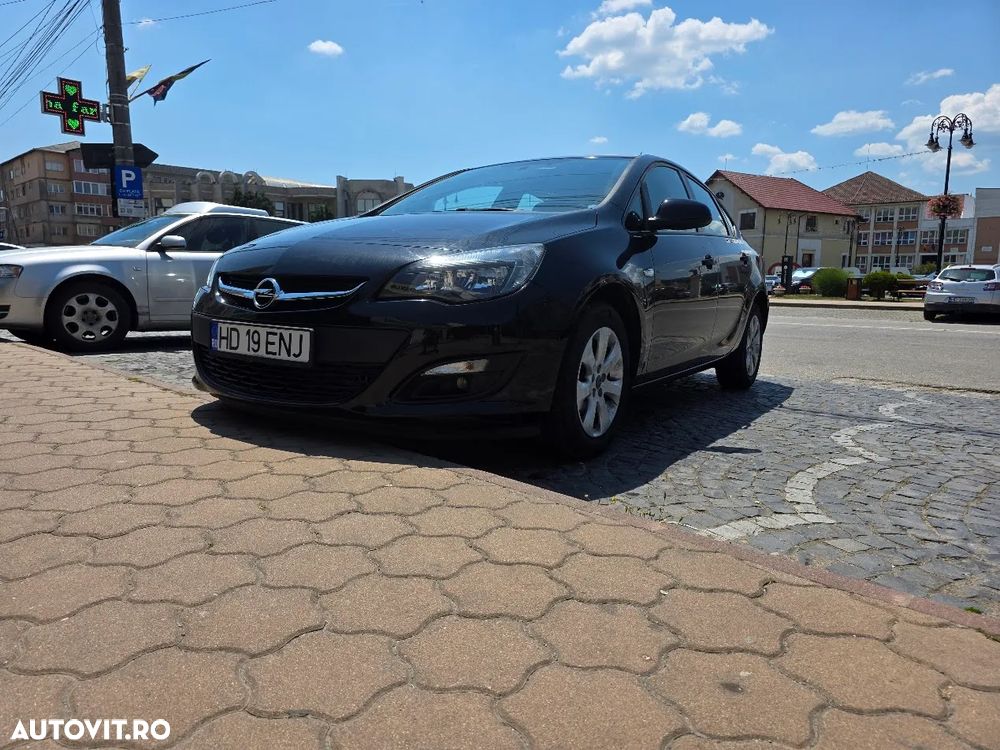 Opel Astra 1.4 Turbo ECOTEC Enjoy - 3