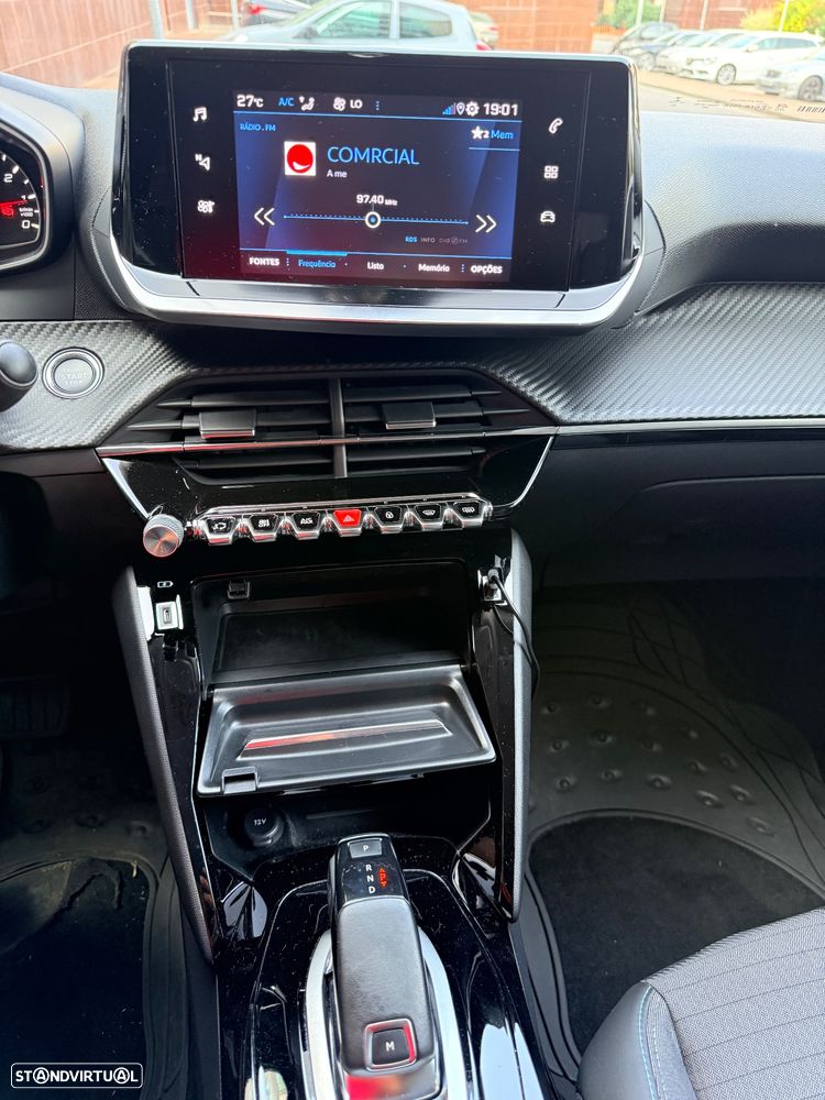 Peugeot 2008 1.2 PureTech Allure Pack EAT8 - 3