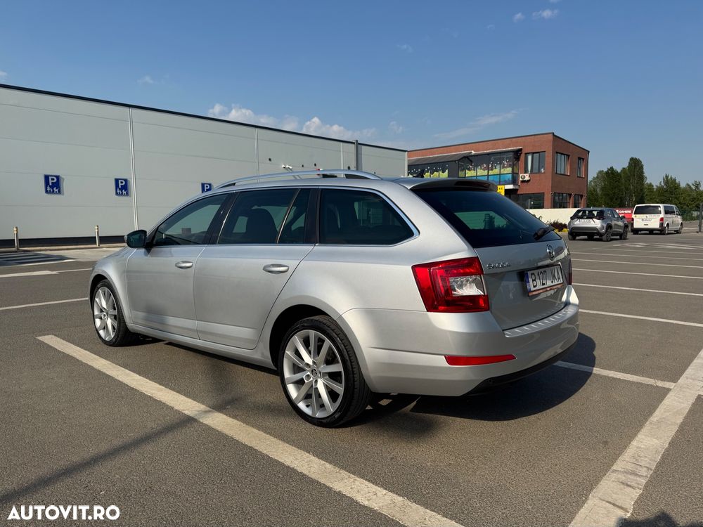 Skoda Octavia 2.0 TDI DSG Style - 3