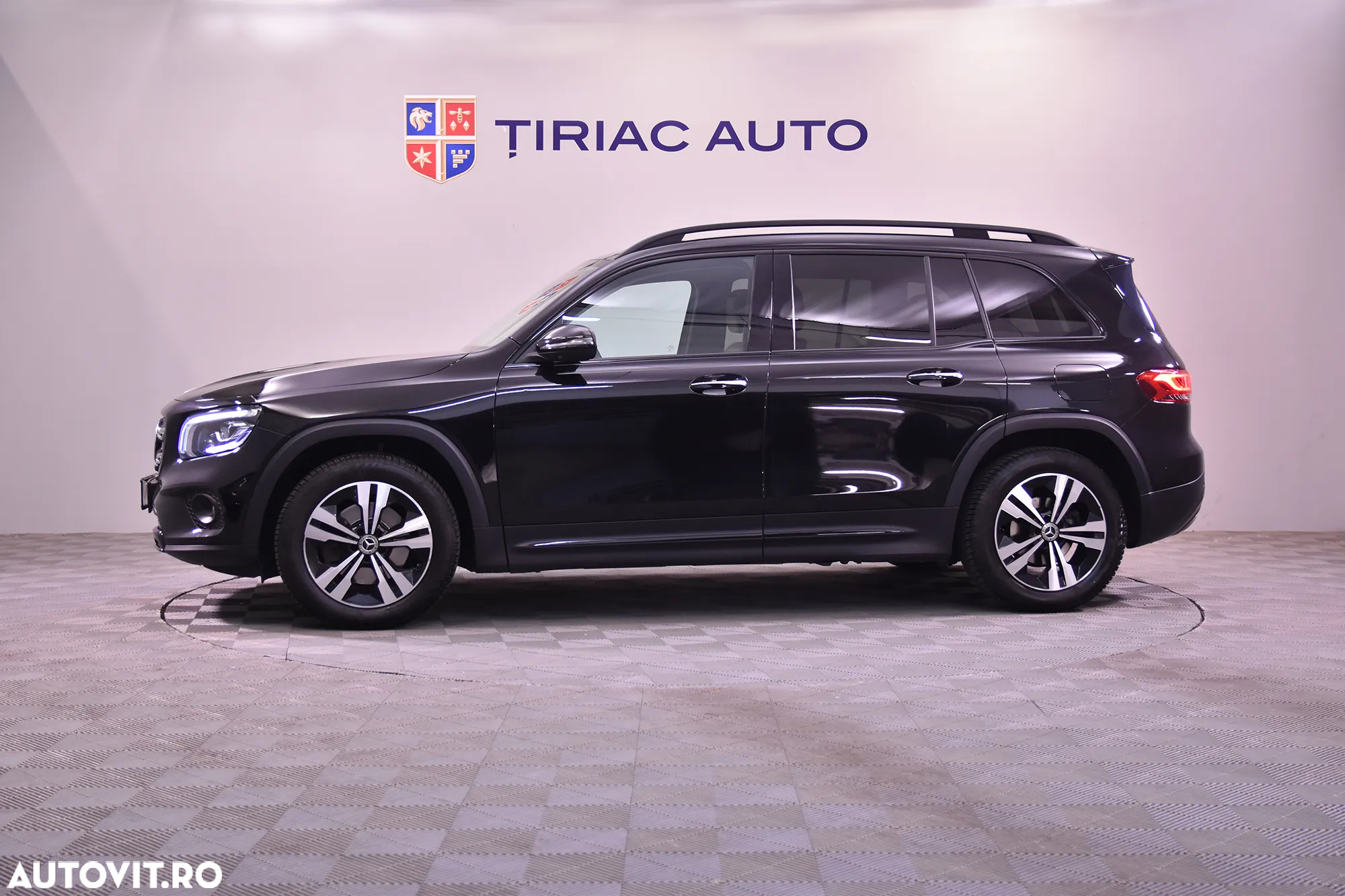 Mercedes-Benz GLB 200 d 4MATIC Aut. - 2