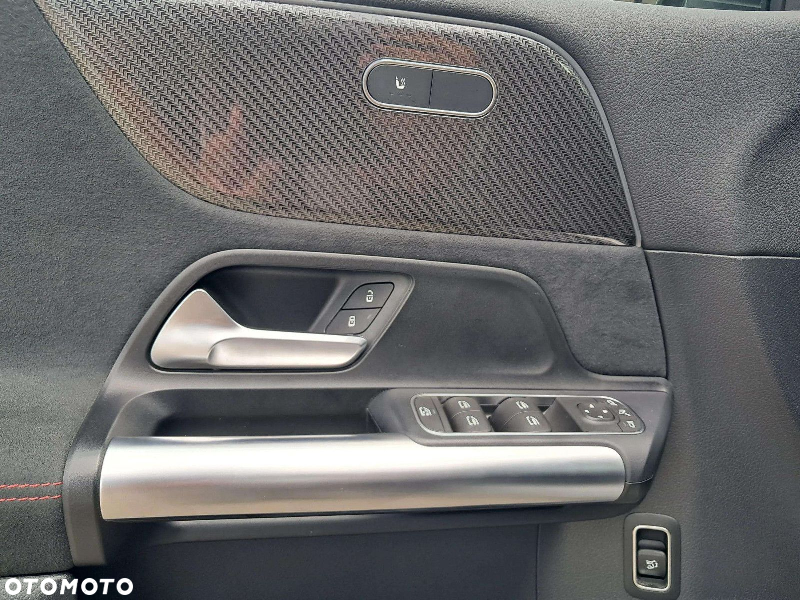 Mercedes-Benz Klasa B 220 4-Matic AMG Line 7G-DCT - 12